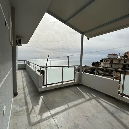 Harmonia 1 Apartment Himare